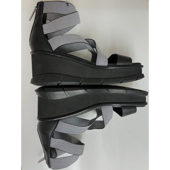 Sorel Joanie III Sport Strap Wedge. Size 8.5. - Picture 6 of 10